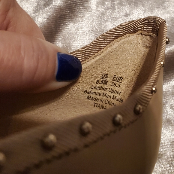 Sam Edelman pumps heels nude studs 8.5 - Picture 3 of 5